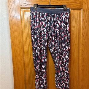 Nike Black and Pink Capri Patterned Leggings
